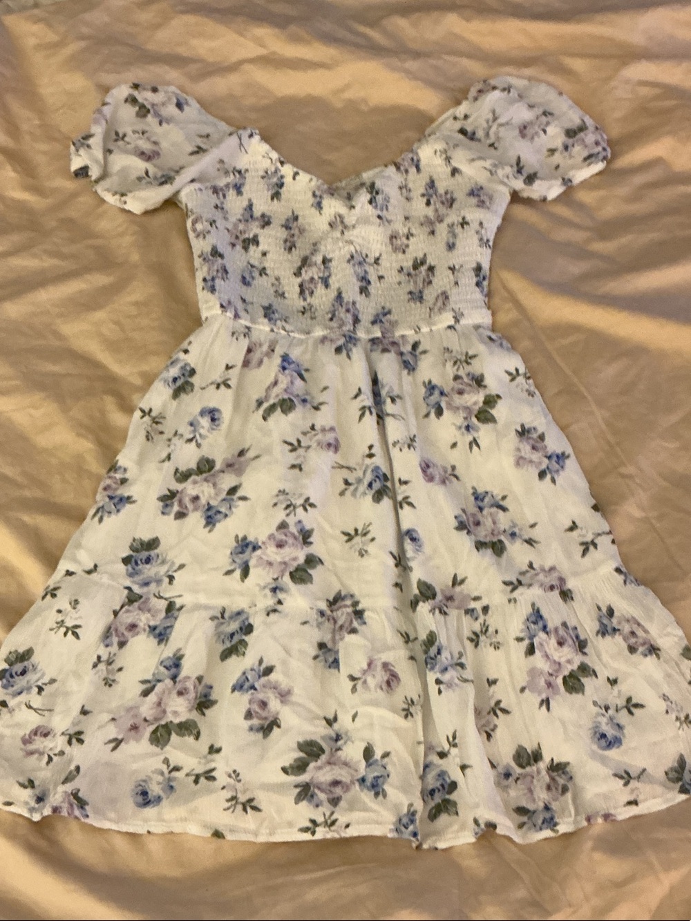 White Floral Puff-Sleeve Dress with Lavender Blooms